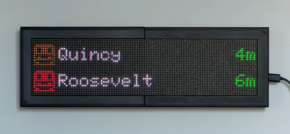 Real-time Chicago The L arrivals on a CommuteLive LED display